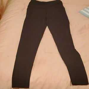 Victoria secrect  total knockout leggings